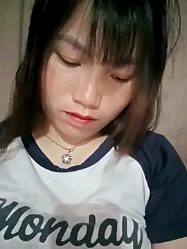 min-xinh online show from 05/06/26, 12:31
