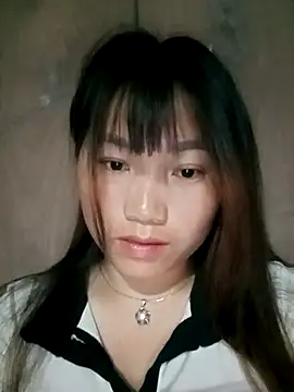 min-xinh online show from 04/20/26, 10:11