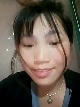 min-xinh online show from 04/24/26, 02:13