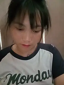 Snapshot of min-xinh chatting on 06/11/26, 03:36 min-xinh online show from 06/11/26, 03:36