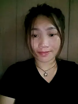 min-xinh online show from 10/19/25, 09:28