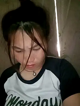 min-xinh online show from 10/16/25, 08:33