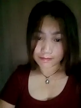 min-xinh online show from 10/13/25, 05:03