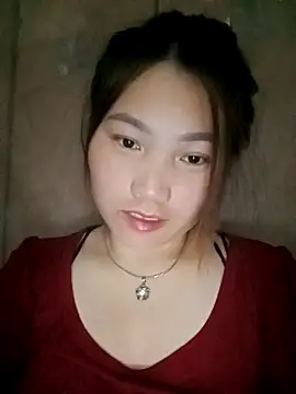 min-xinh online show from 10/27/25, 03:35