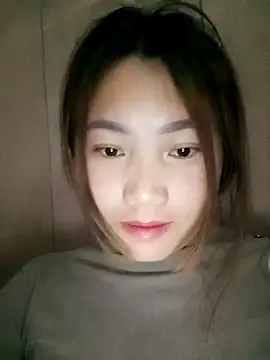 min-xinh online show from 12/14/25, 09:31