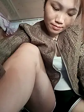 min-xinh online show from 11/16/25, 02:38