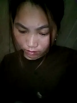 min-xinh online show from 12/22/25, 03:01