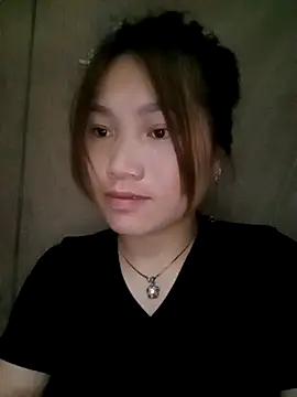 min-xinh online show from 10/18/25, 09:17