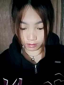 min-xinh online show from 11/13/25, 09:30