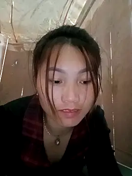 min-xinh online show from 10/26/25, 01:39