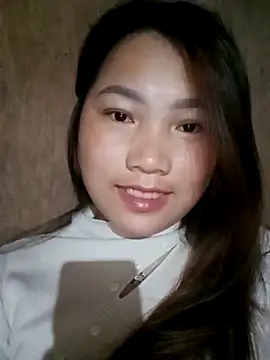 min-xinh online show from 12/15/25, 09:31