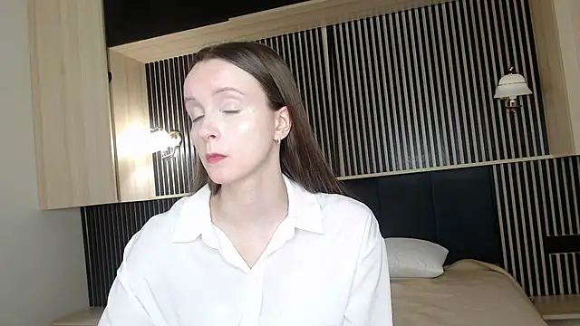 Yourplayfulspark online show from 12/17/25, 05:29