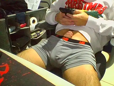 AlbertoRuiz086 online show from 11/07/25, 07:24