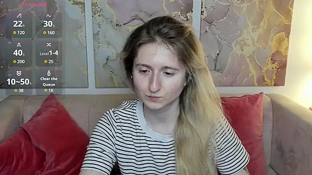 CamillaDreamer online show from 04/29/26, 06:14