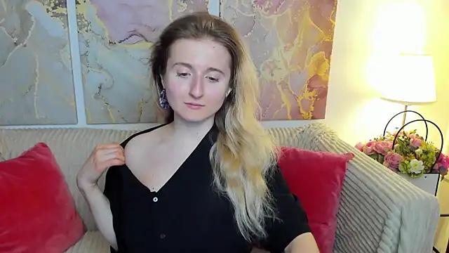 CamillaDreamer online show from 05/05/26, 06:11