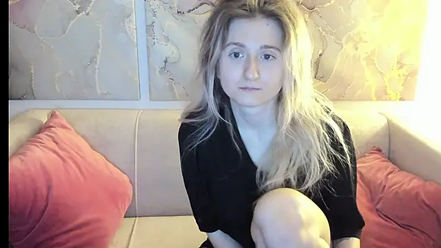 CamillaDreamer online show from 04/22/26, 11:11