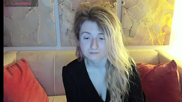 CamillaDreamer online show from 04/20/26, 10:22