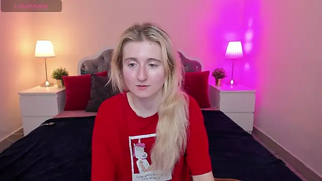 CamillaDreamer online show from 11/03/25, 04:43