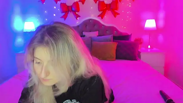 CamillaDreamer online show from 03/19/26, 05:24