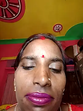 Snapshot of Munni_ji chatting on 09/29/25, 11:32 Munni ji online show from 09/29/25, 11:32