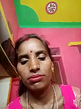 Snapshot of Munni_ji chatting on 10/08/25, 07:03 Munni ji online show from 10/08/25, 07:03
