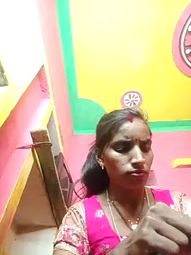 Snapshot of Munni_ji chatting on 10/14/25, 04:40 Munni ji online show from 10/14/25, 04:40