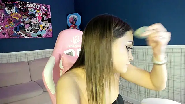 KarinaBroks online show from 11/07/25, 01:15