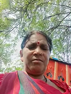 Snapshot of Rs_sonam chatting on 07/10/26, 04:12 Rs sonam online show from 07/10/26, 04:12