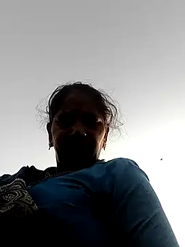 Snapshot of Rs_sonam chatting on 03/01/26, 11:43 Rs sonam online show from 03/01/26, 11:43