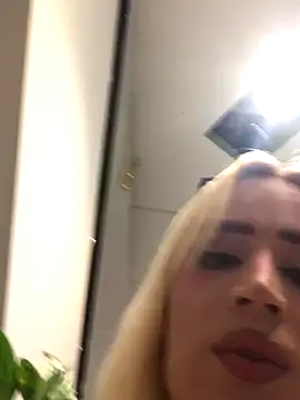 alexawinterrr online show from 12/01/25, 10:43