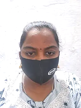 Snapshot of Tamil_Hot_Sindhu chatting on 10/13/25, 04:36 Tamil Hot Sindhu online show from 10/13/25, 04:36