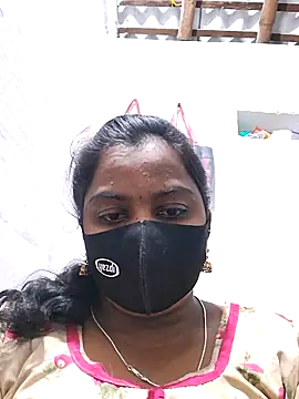 Snapshot of Tamil_Hot_Sindhu chatting on 10/13/25, 05:36 Tamil Hot Sindhu online show from 10/13/25, 05:36