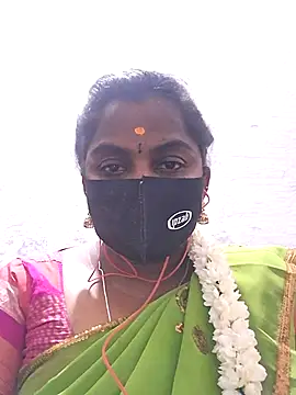 Snapshot of Tamil_Hot_Sindhu chatting on 10/03/25, 05:14 Tamil Hot Sindhu online show from 10/03/25, 05:14