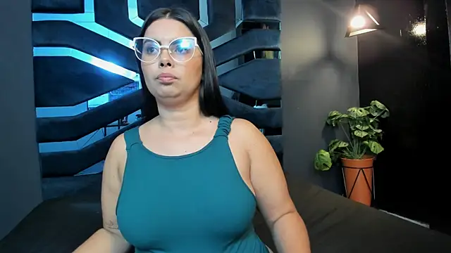 Valka Ross online show from 10/17/25, 11:28