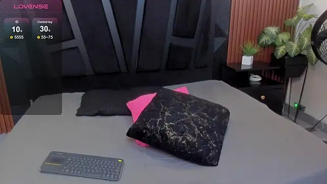 Valka Ross online show from 12/18/25, 11:08