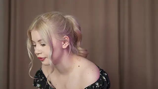 AshleyNikoo online show from 11/21/25, 03:44