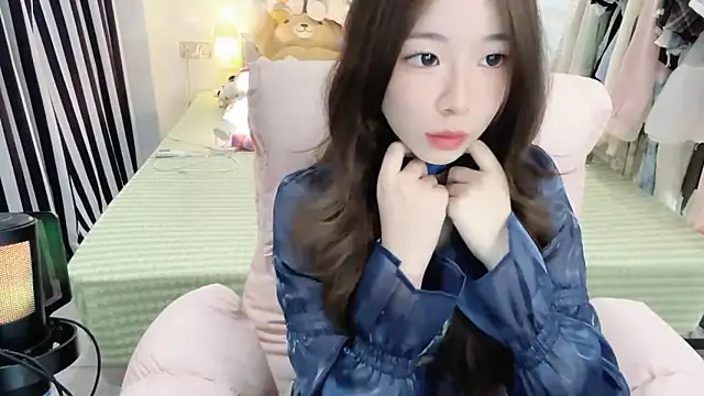 Gardenia-222 online show from 12/18/25, 01:37