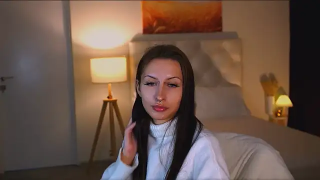 Snapshot of AliceLice_ chatting on 10/17/25, 08:06 AliceLice online show from 10/17/25, 08:06