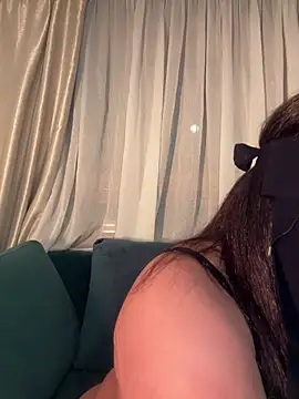 Snapshot of Laila_11111 chatting on 02/09/26, 07:23 Laila 11111 online show from 02/09/26, 07:23