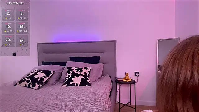 Sienna Mi  online show from 12/04/25, 12:26