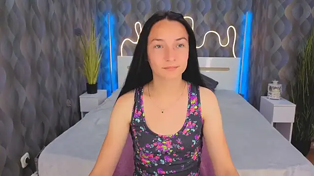 Snapshot of Emilly__Grey chatting on 06/15/26, 05:23 Emilly Grey online show from 06/15/26, 05:23