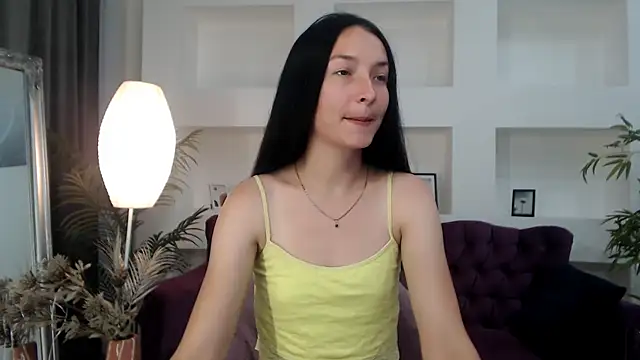 Snapshot of Emilly__Grey chatting on 06/24/26, 05:55 Emilly Grey online show from 06/24/26, 05:55