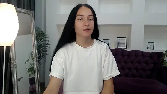 Snapshot of Emilly__Grey chatting on 07/09/26, 05:34 Emilly Grey online show from 07/09/26, 05:34