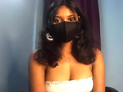 PAYARI PURVI online show from 12/14/25, 09:26