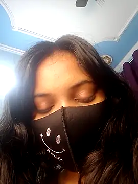 PAYARI PURVI online show from 11/28/25, 07:14