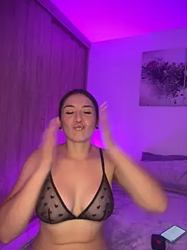 Mariana gom online show from 11/05/25, 03:31