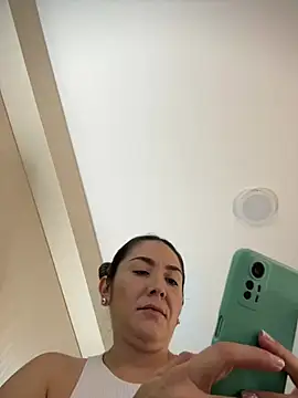 Mariana gom online show from 04/07/26, 12:18