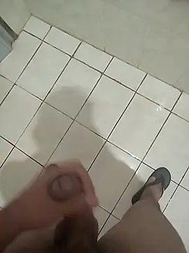 Wess1987 online show from 10/11/25, 10:55