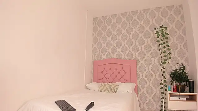 annalise goerts online show from 12/18/25, 01:15