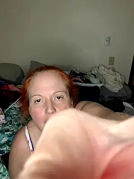 Snapshot of SallyJupiter chatting on 11/05/25, 11:19 SallyJupiter online show from 11/05/25, 11:19